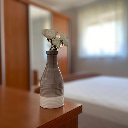 Apartments Pijaza Banjol Екстериор снимка