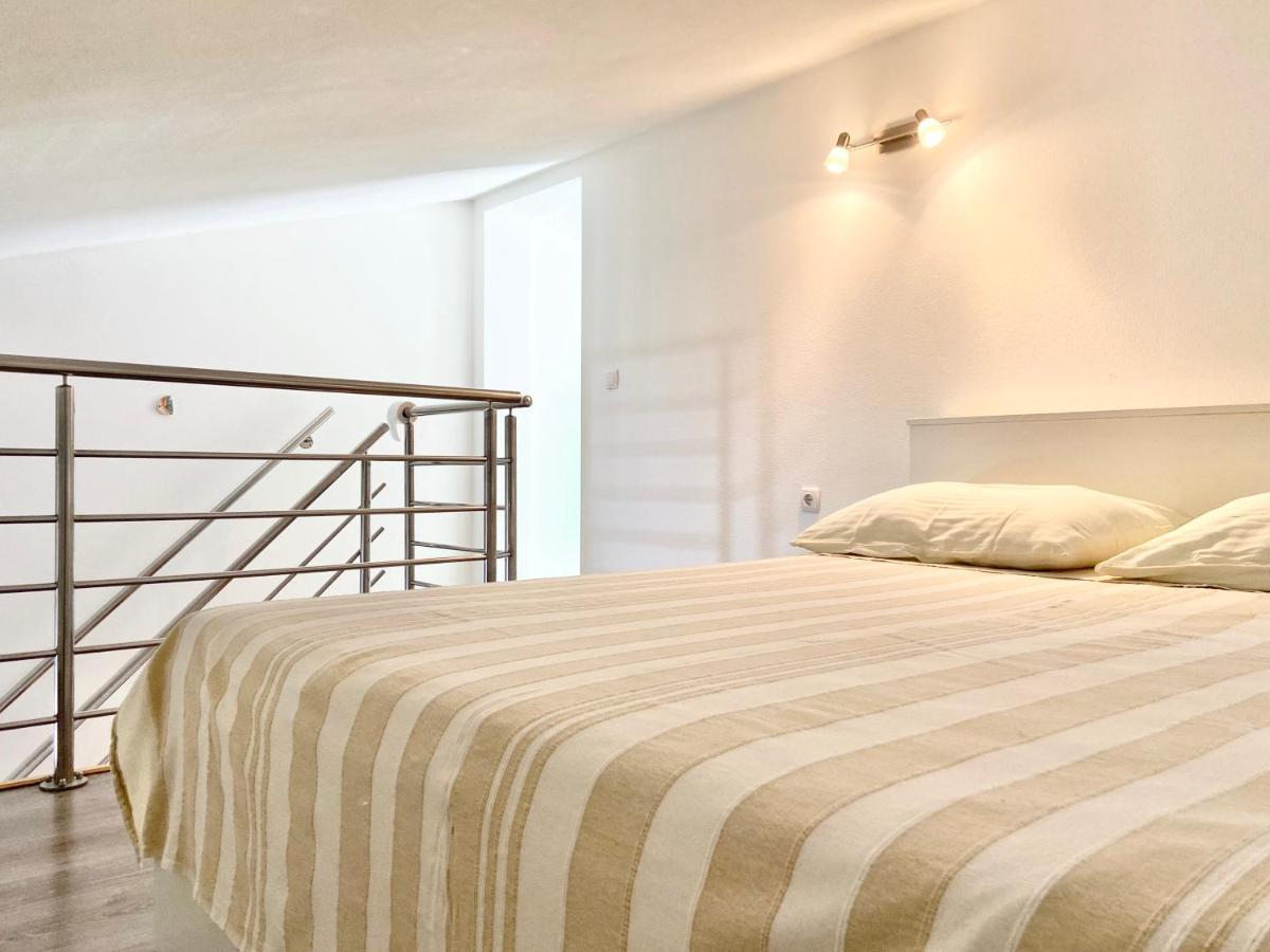 Apartments Pijaza Banjol Екстериор снимка