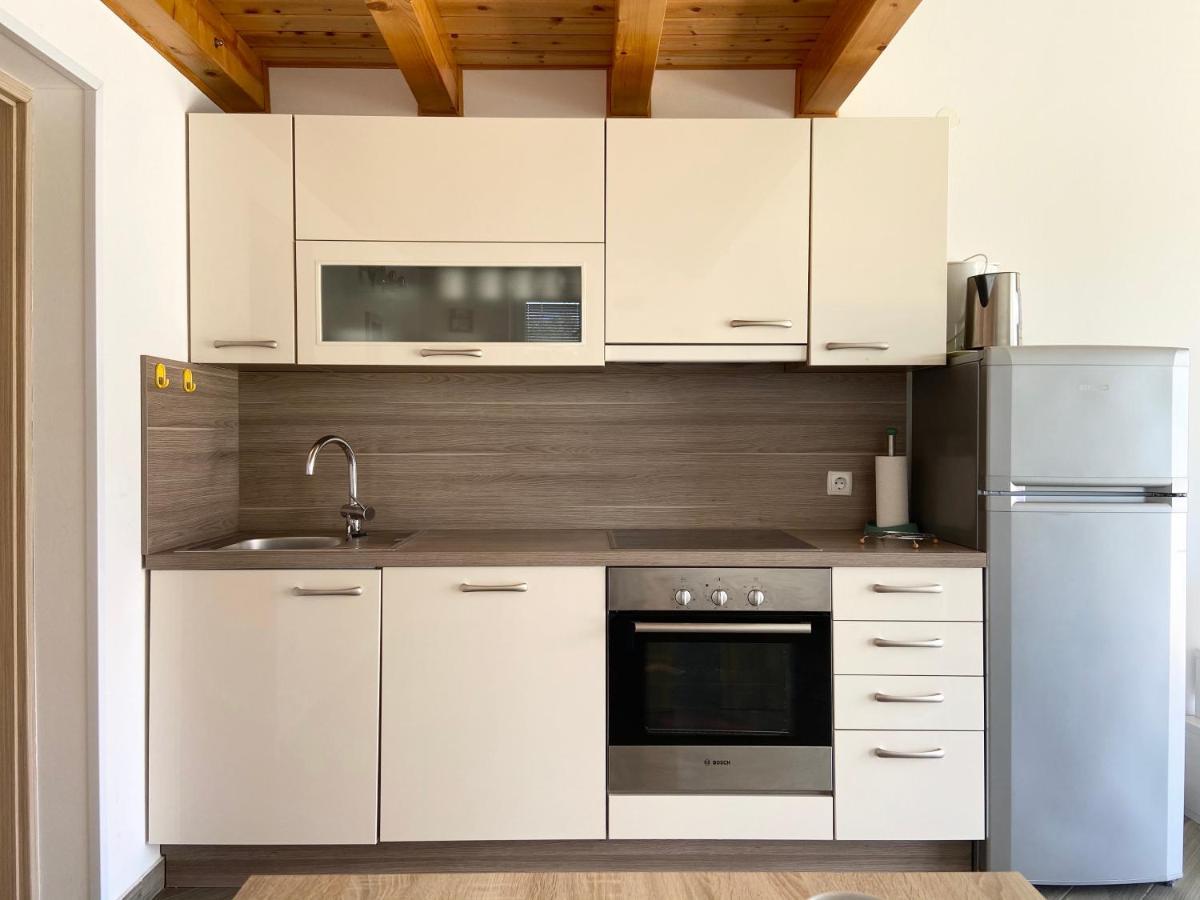 Apartments Pijaza Banjol Екстериор снимка