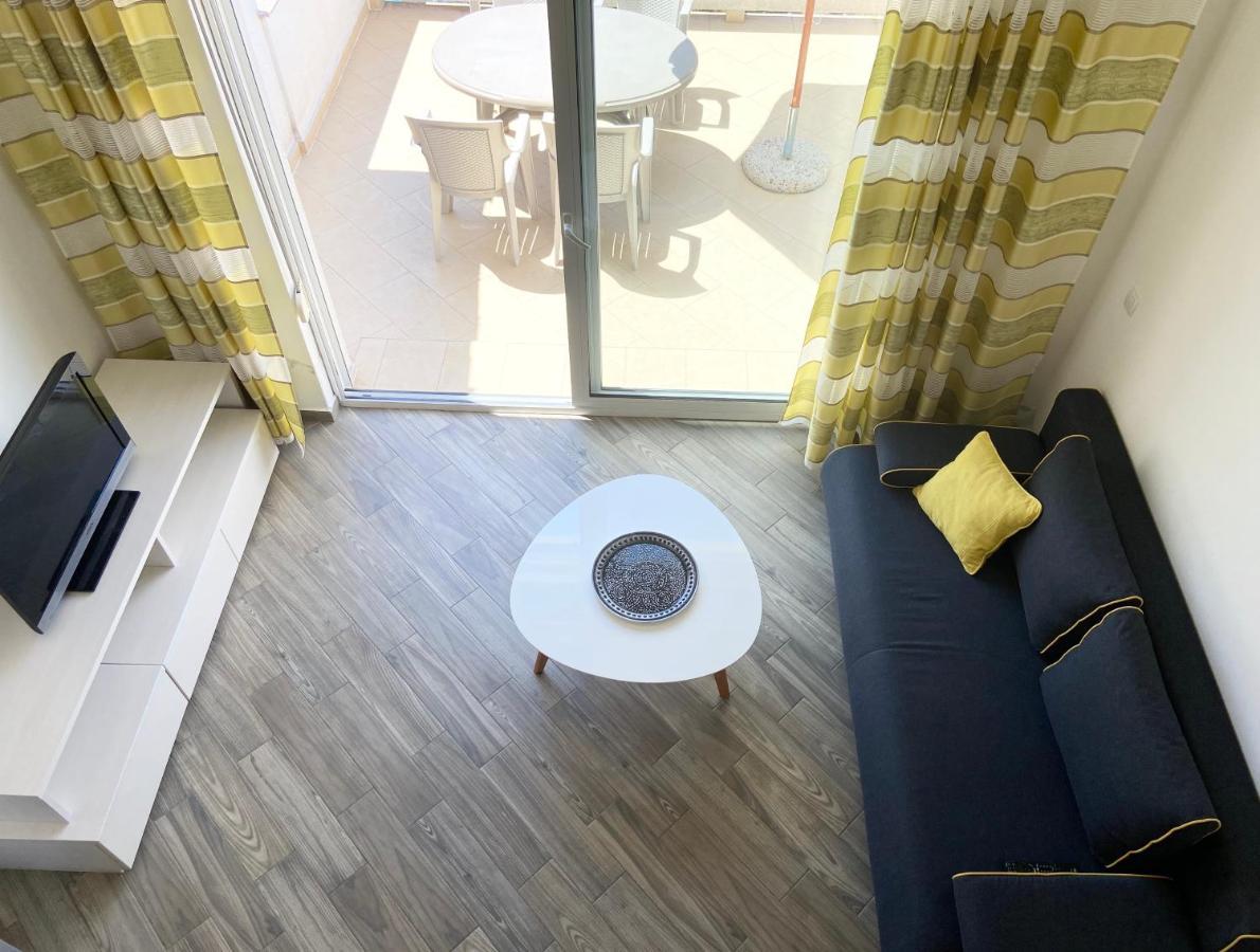 Apartments Pijaza Banjol Екстериор снимка